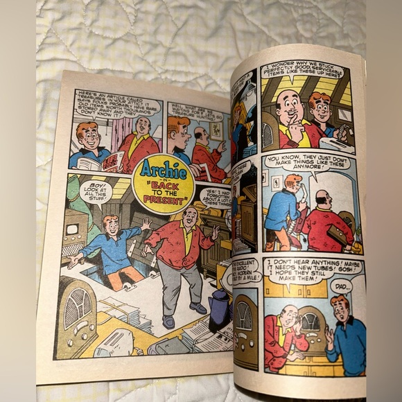 📚BOOK SALE 5 for $20📚 Archie's Pals N Gals Double Digest No. 46 February 2000 - Picture 8 of 10